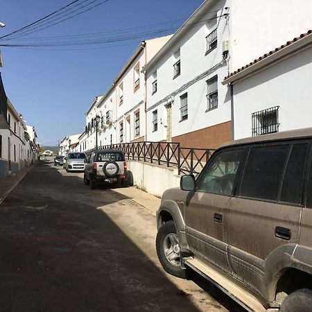 Agradable Casa Rural Con Suelos De Madera Santa Olalla del Cala Eksteriør billede