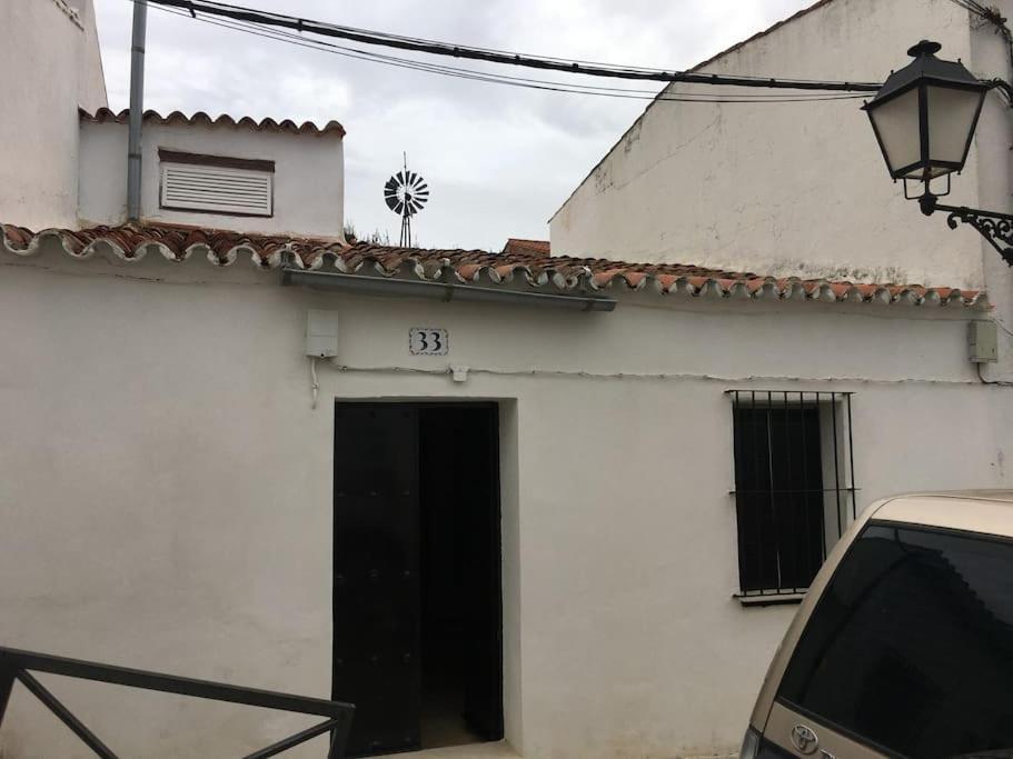 Agradable Casa Rural Con Suelos De Madera Santa Olalla del Cala Eksteriør billede